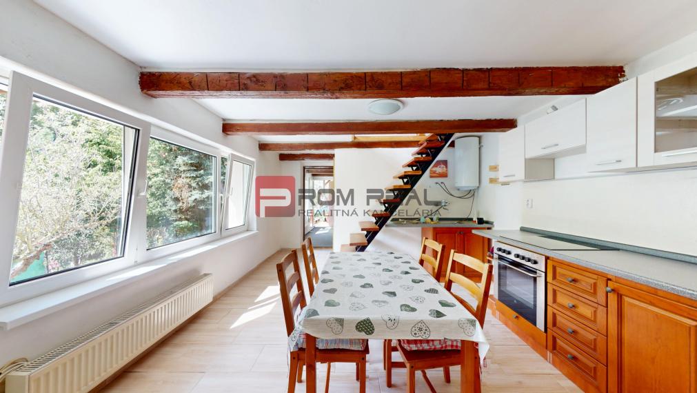 Slnečný 4-i domček priamo pri lese | Bratislava – Rača, Knižková dolina