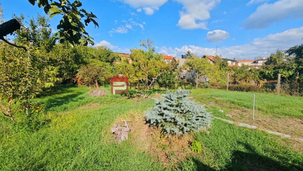 Rodinný dom so záhradou, zateplený, nová strecha, Piešťany