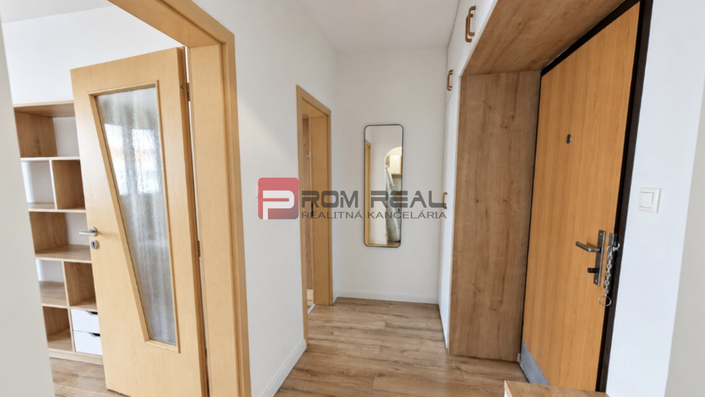 Svetlý a útulný 2,5-izbový byt s loggiou a pivnicou | Bratislava – Dlhé diely