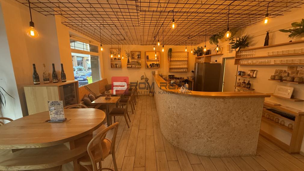 PRENÁJOM - Zabehnuté Bistro v centre BA na odstúpenie 🍵