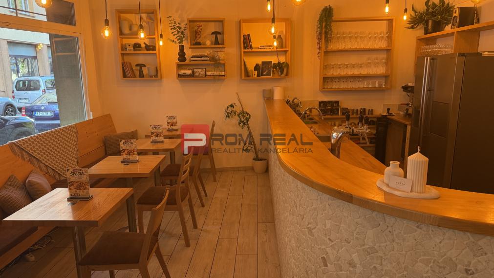 PRENÁJOM - Zabehnuté Bistro v centre BA na odstúpenie 🍵