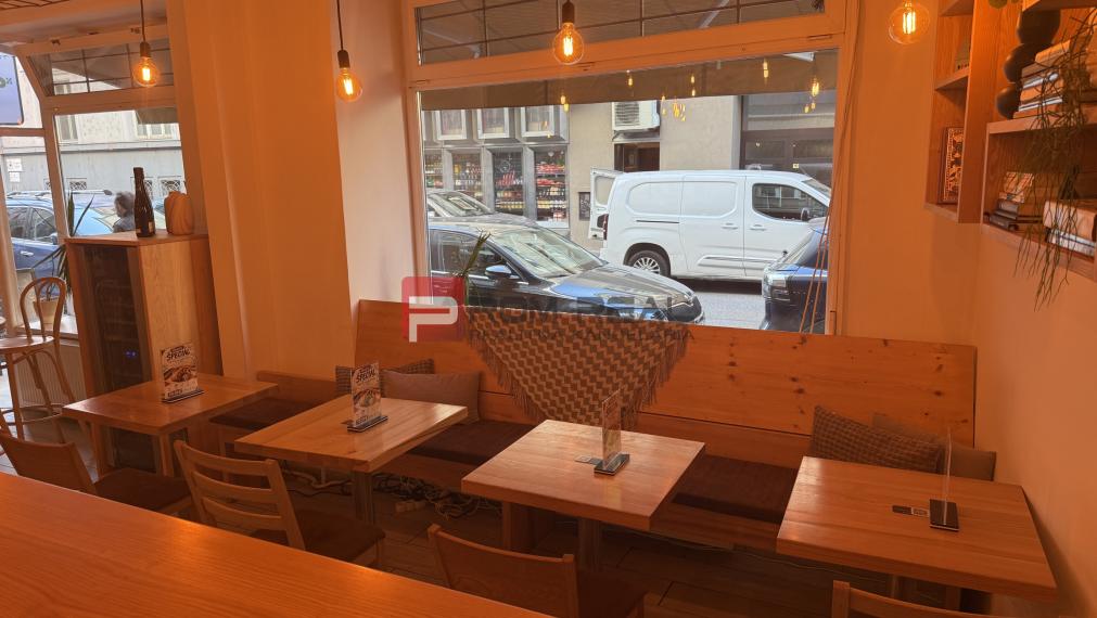PRENÁJOM - Zabehnuté Bistro v centre BA na odstúpenie 🍵