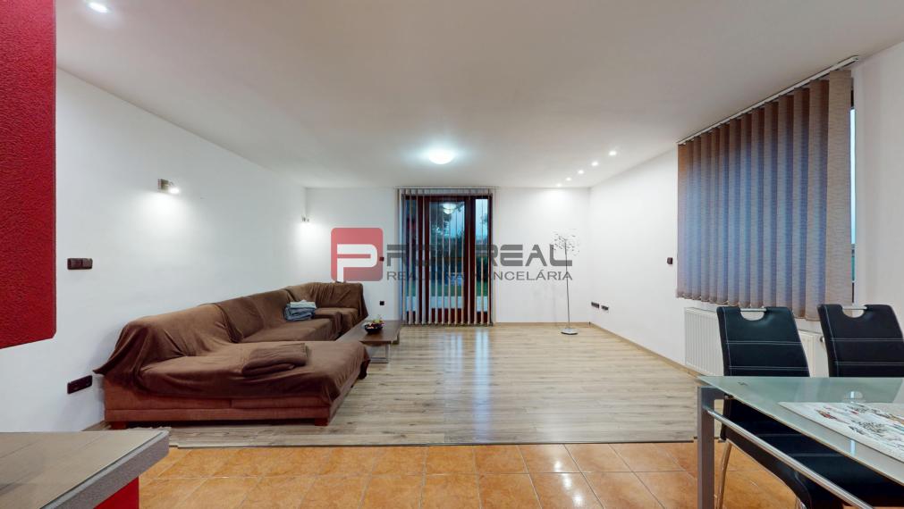 🏡3D OBHLIADKA -  Priestor, krb a pokojná atmosféra: 5-izbový dome v srdci Modry!