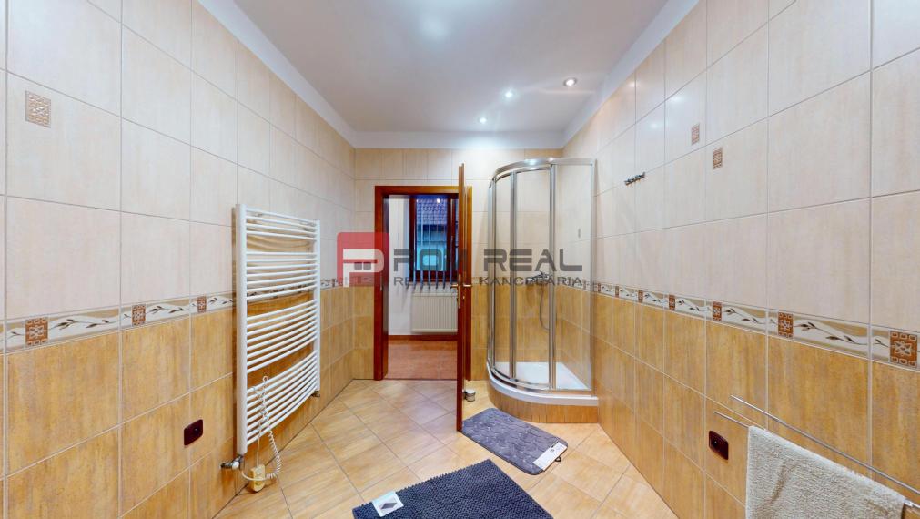 🏡3D OBHLIADKA -  Priestor, krb a pokojná atmosféra: 5-izbový dome v srdci Modry!