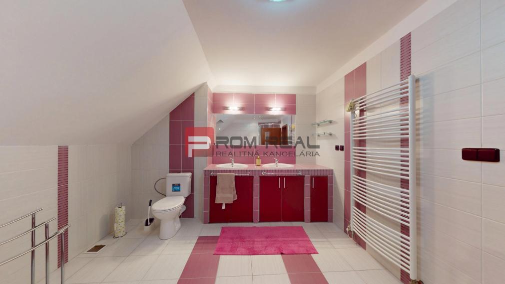 🏡3D OBHLIADKA -  Priestor, krb a pokojná atmosféra: 5-izbový dome v srdci Modry!