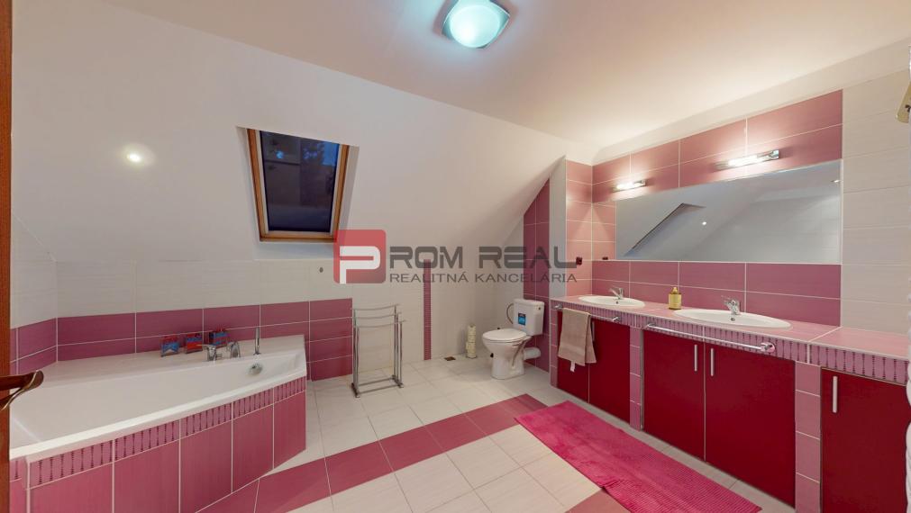 🏡3D OBHLIADKA -  Priestor, krb a pokojná atmosféra: 5-izbový dome v srdci Modry!