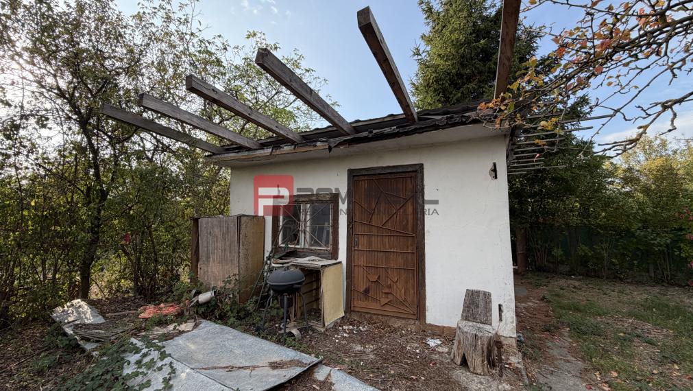 Na predaj: Slnečná záhrada 387 m² s chatkou – Bratislava, Rača (Žabí majer)