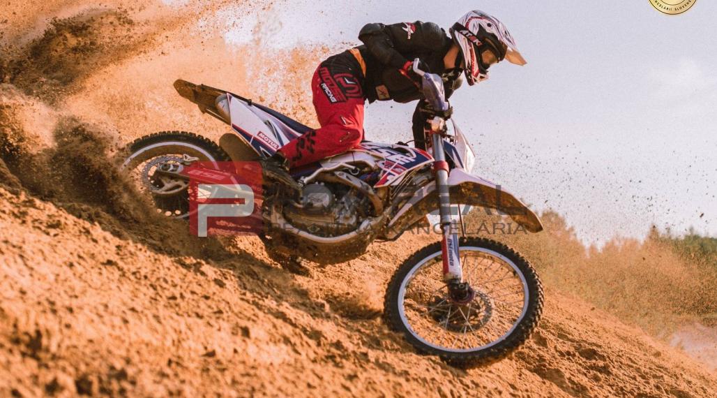 Pre klienta hľadám pozemok - ornú pôdu s rozlohou 20 000 m2+ BA, SC..