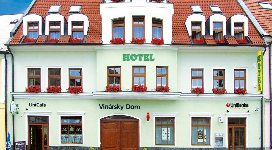 PREDAJ polyfunkčných objekt v centre Pezinka