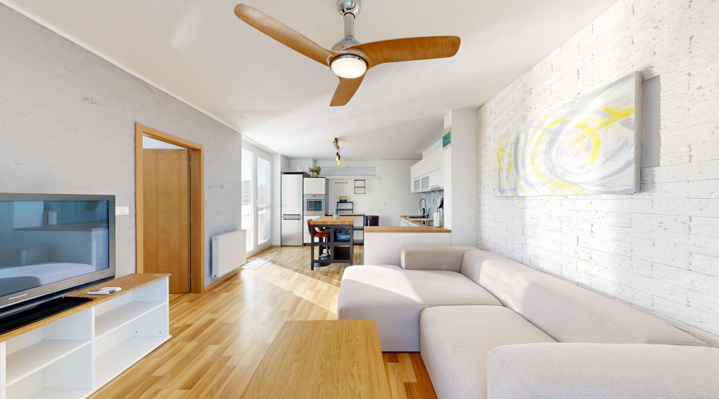 Na PRENÁJOM 2 izbový byt s dvomi terasami vo výbornej lokalite Bratislava - Vrakuňa v bytovom dome vila Lujza