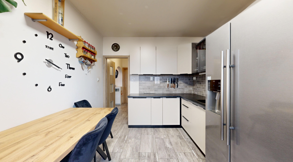 REZERVOVANÉ veľkého 3 izbového bytu