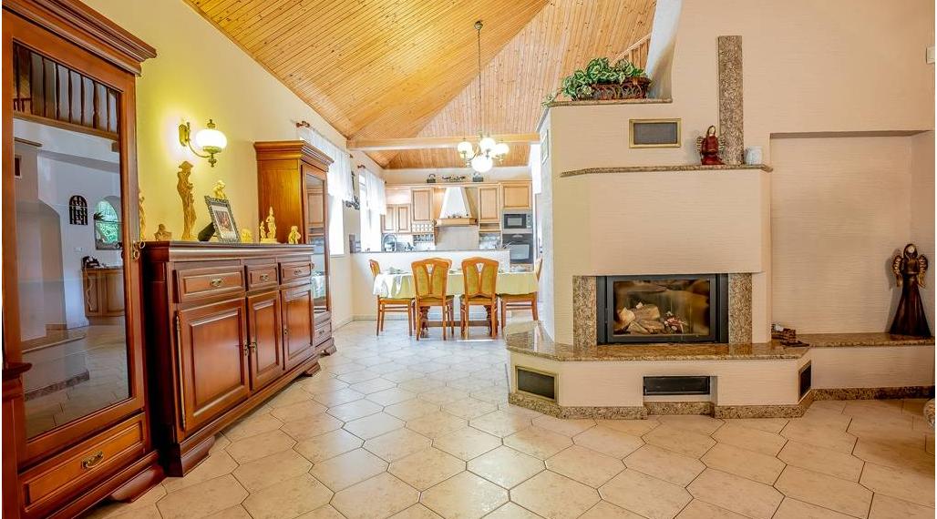 7-izbové sídlo v lyžiarskom raji⛷️v srdci Slovenska ❤️