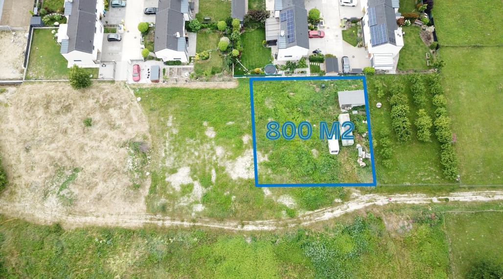 Rovinatý pozemok 800 m2 za dobrú cenu Marianka