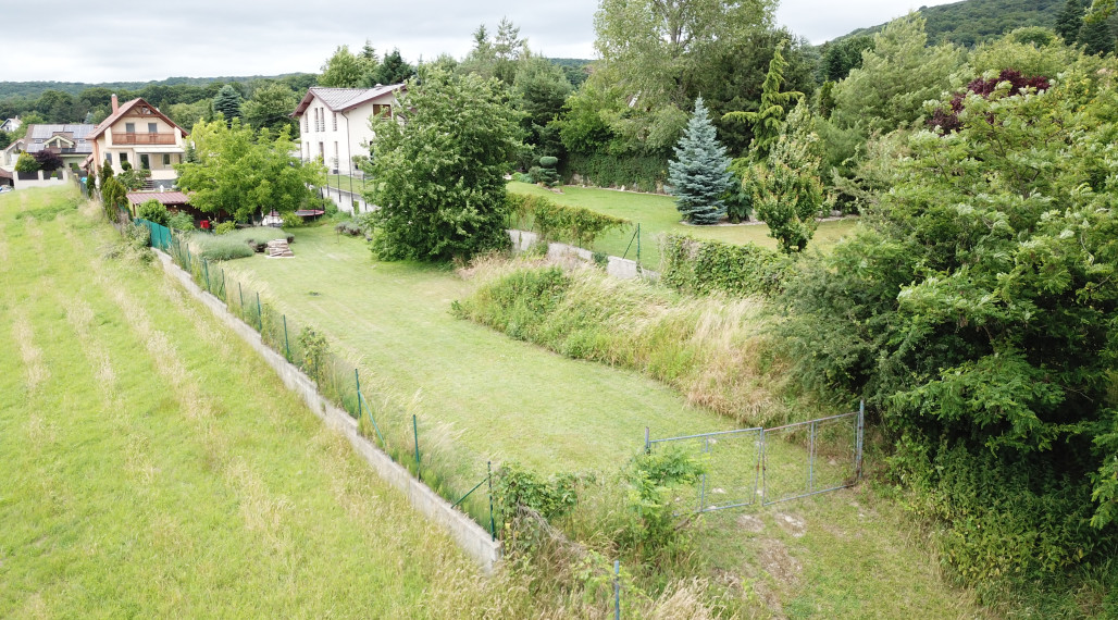 Nádherný pozemok 632 m2 s výhľadom na Alpy Marianka