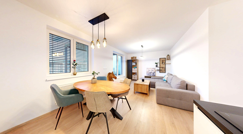 PRENÁJOM 3i kompletne zariadený byt s veľkou terasou, Modra