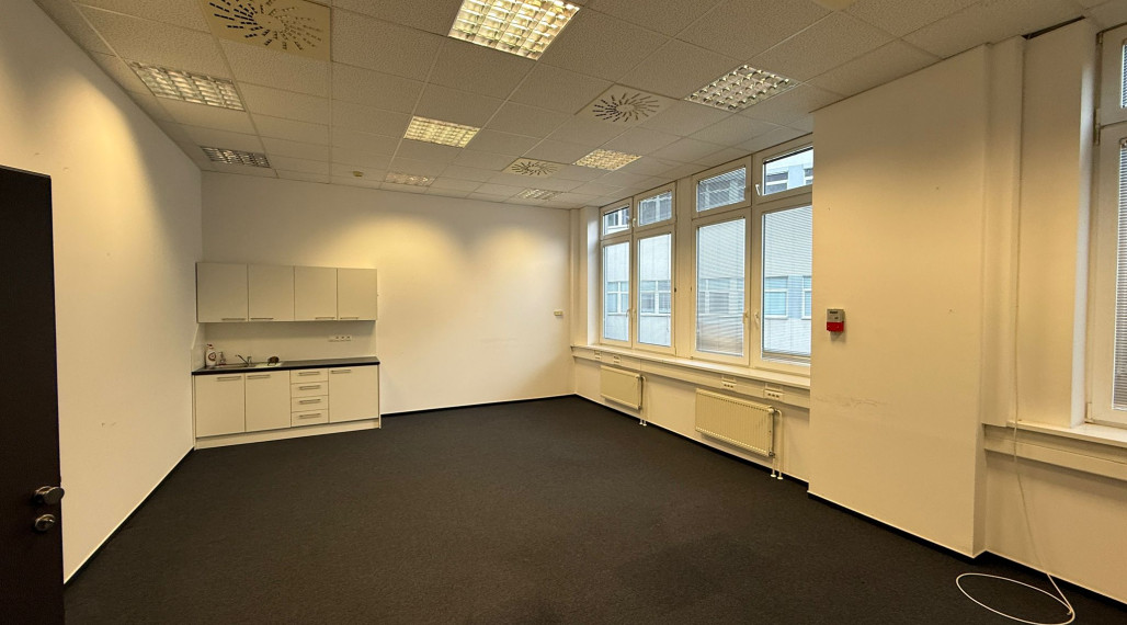 Skvelá ponuka kancelária 60 m2 v centre Bratislavy