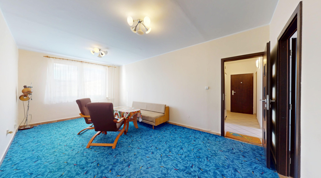 Na prenájom 2 izbový byt s presklenou loggiou Pezinok