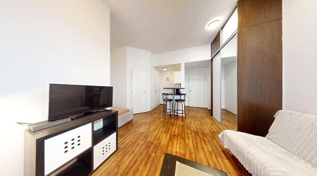 PREDAJ Investičná garsónka v srdci Starého Mesta, Bratislava