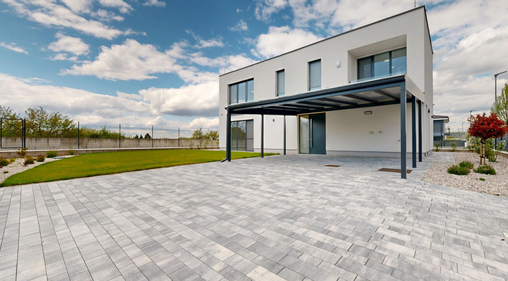 PRENÁJOM 5-izbový úplne nový moderný RD Záhorská Bystrica