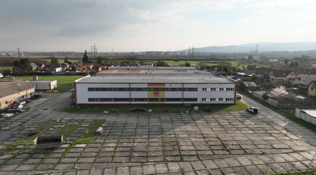 Prenájom výrobnej haly vo Vinosadoch