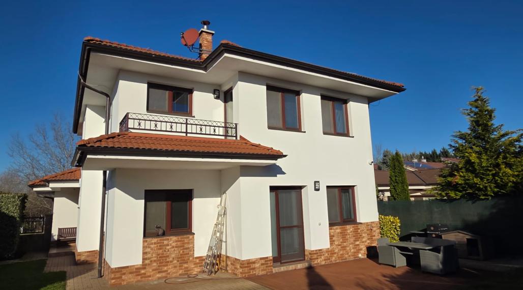 PRENÁJOM 5-izbový  RD 140 m2 Záhorská Bystrica