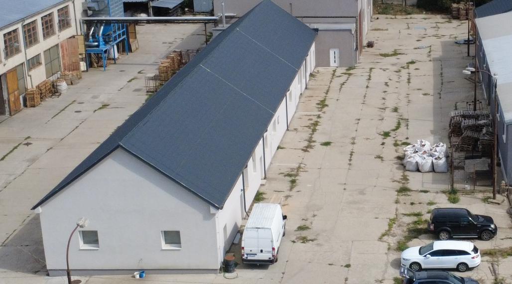 Nová hala 472 m² + dvor 1 812 m² – Budmerice