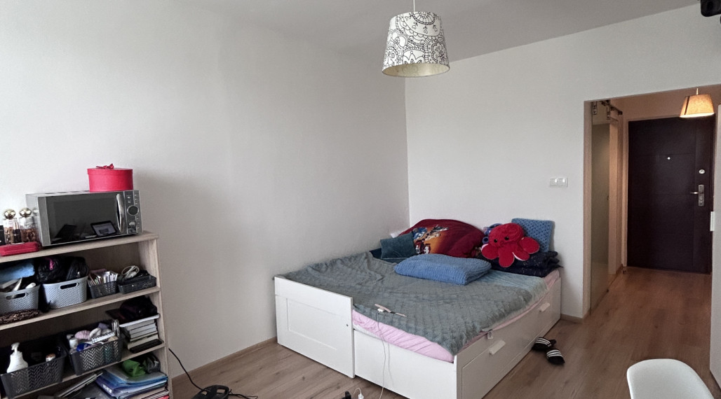 Prenájom kompletne zariadenej garsonky s loggiou – Rybničná, Vajnory