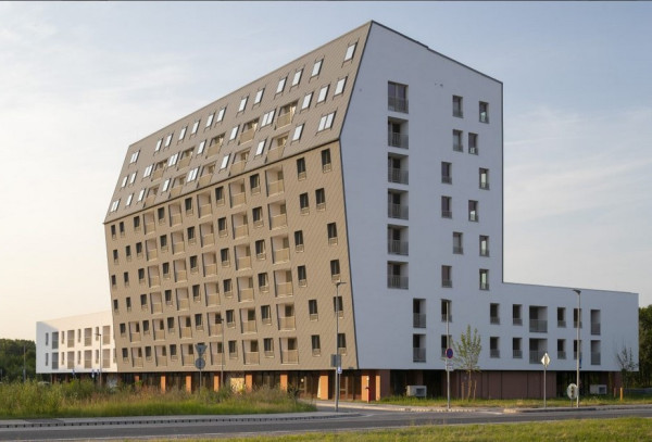 PREDAJ Vnútorné Parkovacie státie s pivničnou kobkou Moruše