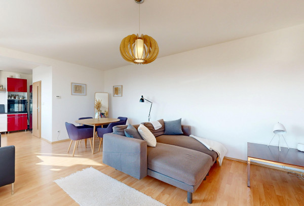 Slnečný 3 izbový mezonet v Senci s nadštadardnou výmerou