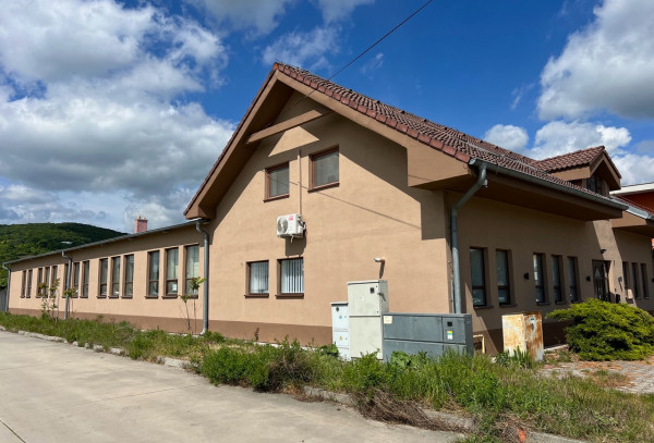 Na prenájom výrobný / administratívny objekt Pezinok Grinava