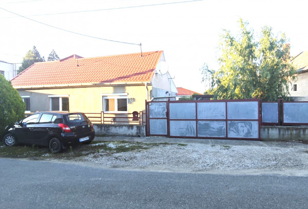 Predaj zaujímavého RD, Veľký Grob, neďaleko Slnečných jazier