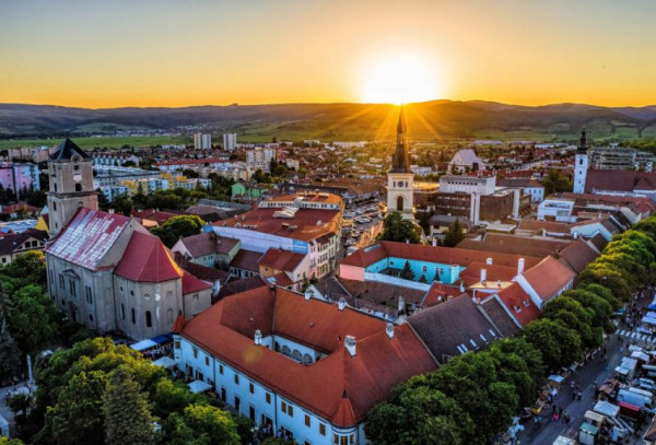 PRENÁJOM samostatná garáž CENTRUM - Záhradná - Pezinok
