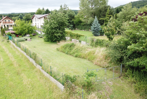 Nádherný pozemok 632 m2 s výhľadom na Alpy Marianka