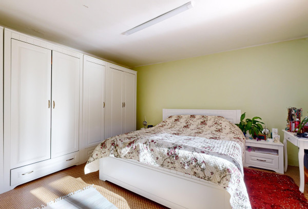 Rodinný dom Pezinok pri centre, 5 izb., pekná záhrada, garáž