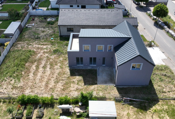 Veľký rodinný dom s úžitkovou plochou 222m2 novostavba Cífer