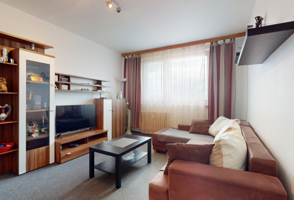 Na prenájom veľký 2 izbový byt Bratislava Rajčianska