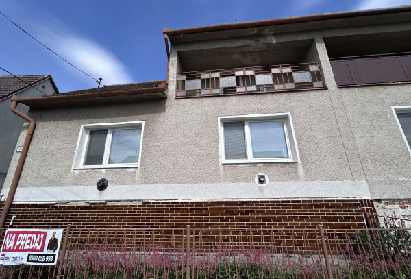 PREDAJ - Rodinný dom v meste Gbely