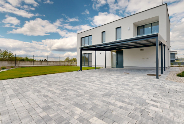 PRENÁJOM 5-izbový úplne nový moderný RD Záhorská Bystrica