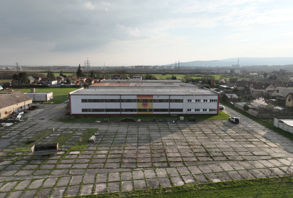 Prenájom výrobnej haly vo Vinosadoch