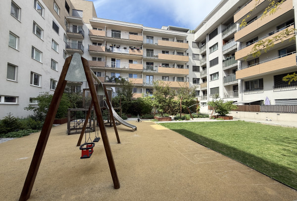 PRENÁJOM 2,5 izbový byt + parking Galvaniho BA Ružinov