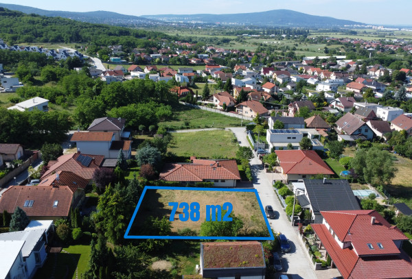 PREDAJ Najkrajší pozemok v Stupave Révová ulica 738 m2