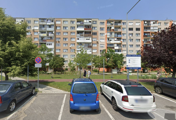 PRIPRAVUJEME - priestranný 3-izbový byt v Senci s lodžiou a klimatizáciou