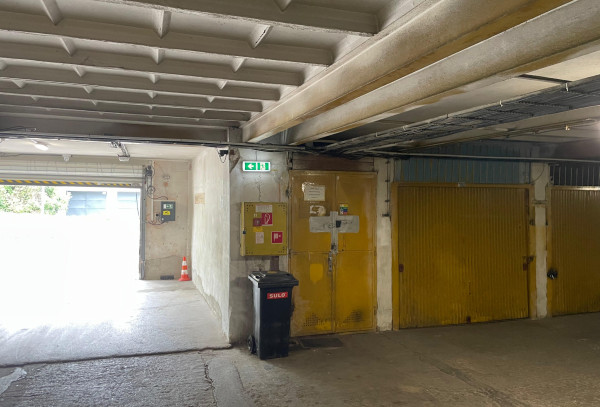 Rent Garage, Garage, Pionierska, Bratislava - Nové Mesto, Slovakia